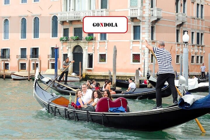 Grand Canal Gondola Ride: Live Commentary & Venetian Stories on the Water