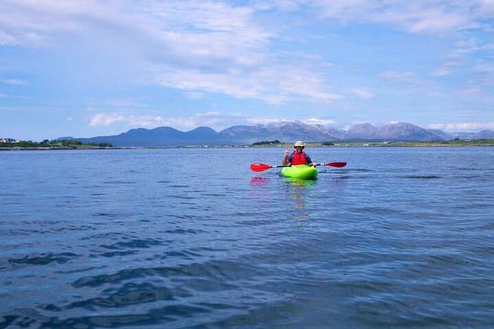 Sea Kayaking Roundstone Bay: Guided 2.5‑Hour Coastal Paddle in Connemara photo 4