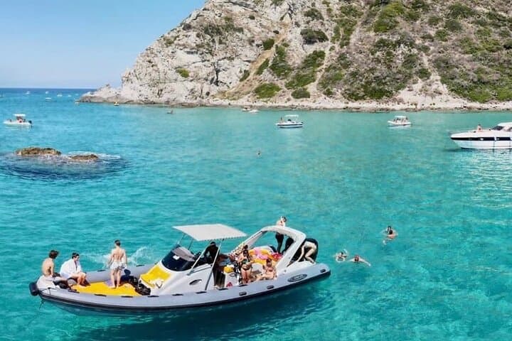 Private 4-Hour Tropea Boat Tour — Costa degli Dei Snorkeling, Caves & Isola Bella photo 6