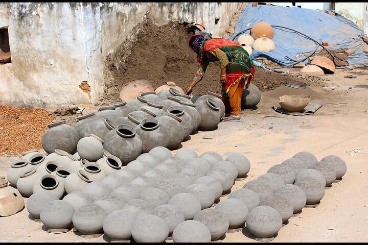 Hands-On Pottery Workshop in Kochi: Learn the Wheel, Kiln & Glaze photo 3