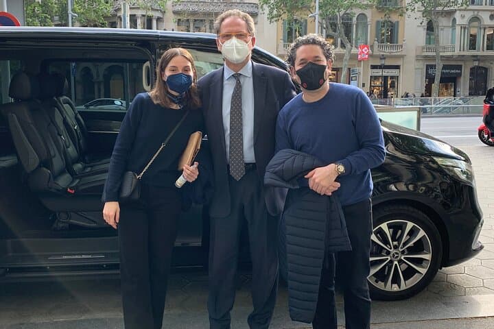Private Half-Day Montserrat Tour from Barcelona with Driver