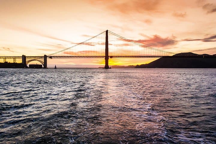San Francisco City Lights Cruise: 2-Hour Sunset & Twilight Bay Cruise photo 4