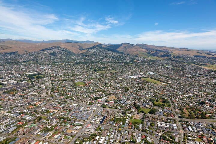 Helicopter Over Christchurch: 20-Min Scenic Flight Above Ōtautahi & Banks Peninsula photo 3