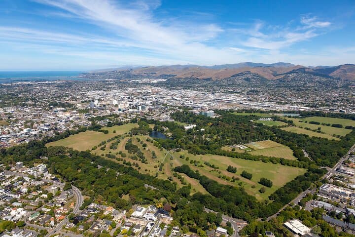 Helicopter Over Christchurch: 20-Min Scenic Flight Above Ōtautahi & Banks Peninsula photo 4