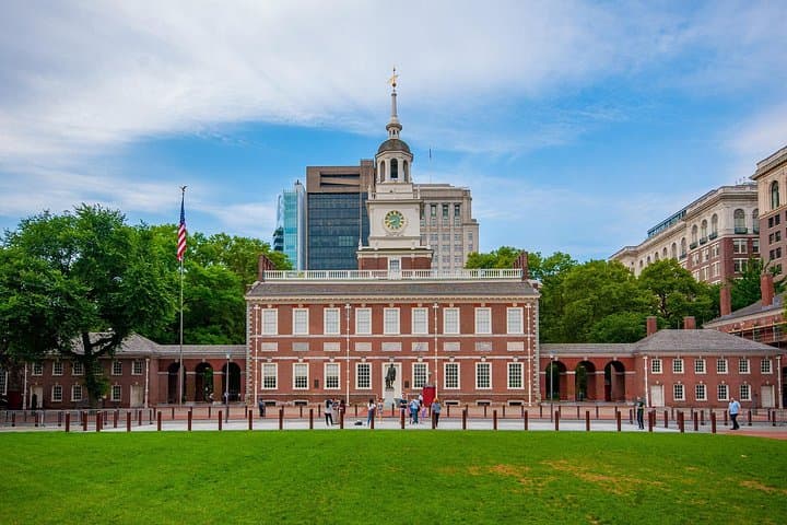 Private Airport Transfer PHL to Philadelphia — Business Car Service & Meet-and-Greet photo 4