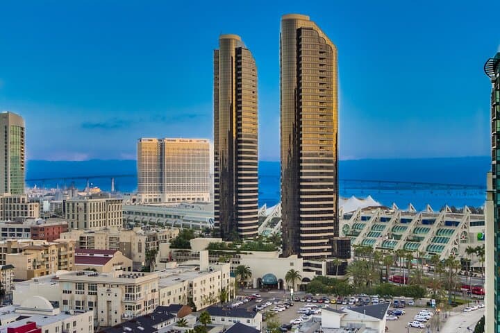 Private Business Car Transfer from San Diego Hotels to SAN Airport photo 6