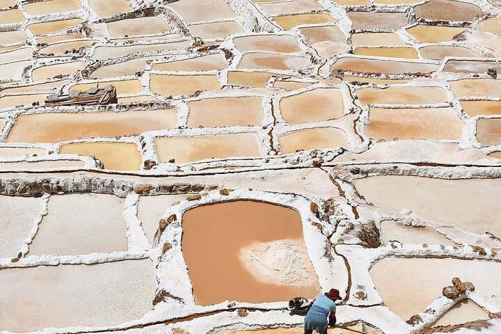 Sacred Valley Taxi: Chinchero, Maras, Moray & Ollantaytambo Day Transfer photo 3