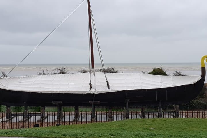 Private Cruise-Ship Pickup & Full-Day South England Tour — Stonehenge, Windsor & White Cliffs photo 3