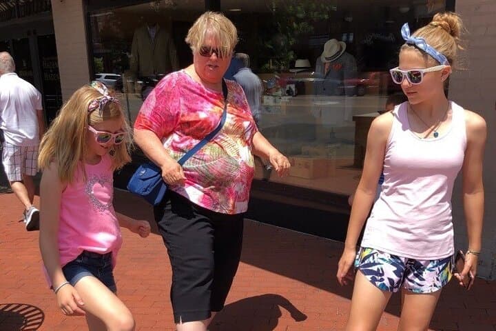 Explore Little Rock: Downtown Scavenger Hunt with Wacky Walks photo 2