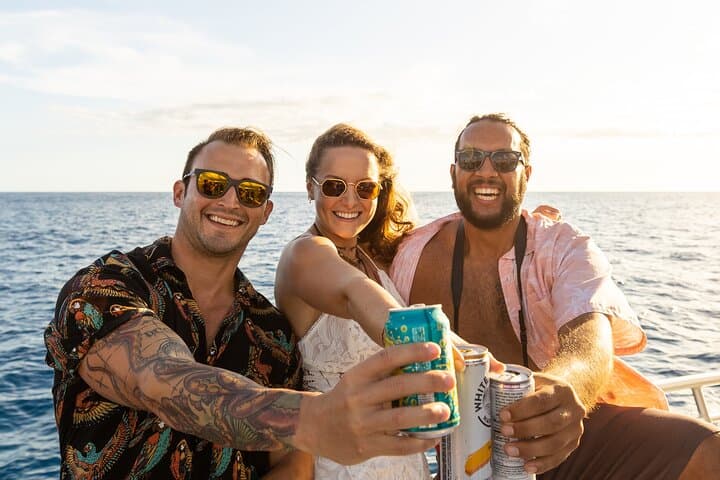Waikiki Sunset Party Cruise — DJ, Drinks & Diamond Head Views photo 5
