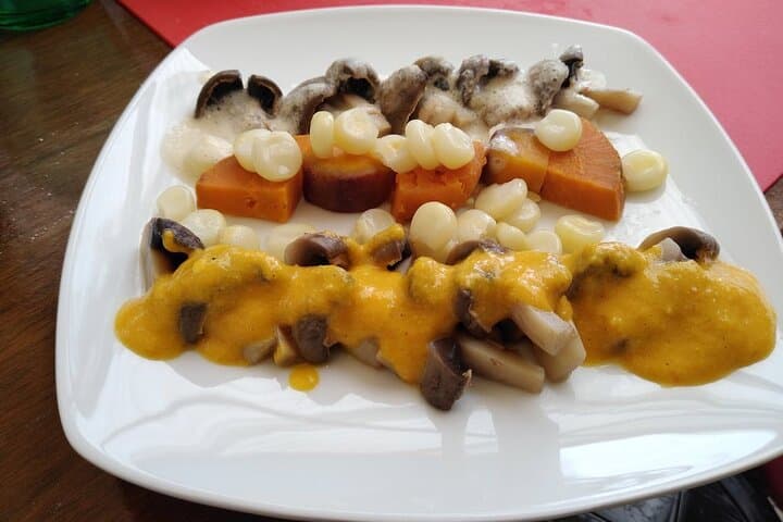 Surquillo Market Tour, 35-Fruit Tasting & 4-Course Peruvian Cooking Class in Lima photo 6
