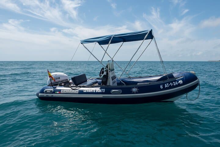 Self-Drive LOMAC 460 Rental in Torrevieja — 4‑Hour Private Boat Charter