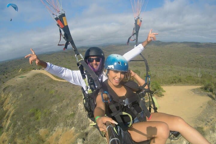 Montañita Paragliding & Coastal Culture: Full-Day Tour from Guayaquil