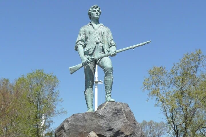 Exploring Revolutionary Boston: A Full-Day Minivan Tour through History and Heritage