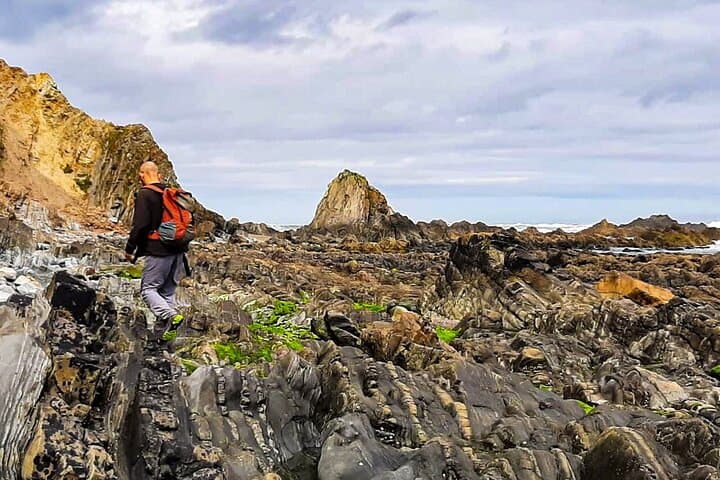 Asturias Western Coast: 6-Hour Cliff-and-Beach Hike to Lighthouse and Sea Cave photo 4