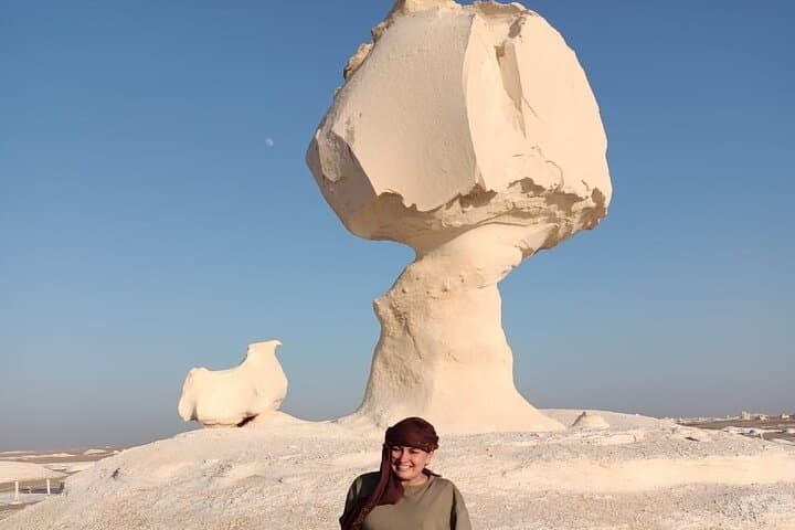 Bahariya Oasis & White and Black Deserts: 2-Day Camping Tour from Cairo