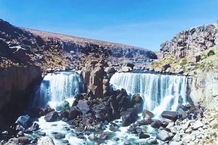 Pillones Waterfall and Imata Stone Forest: High-Altitude Waterfall Hike from Arequipa photo 4