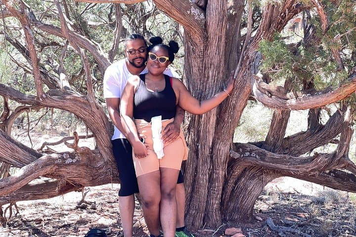 Sedona Couples Hike & Heal: Guided Relationship Renewal in the Red Rocks photo 4