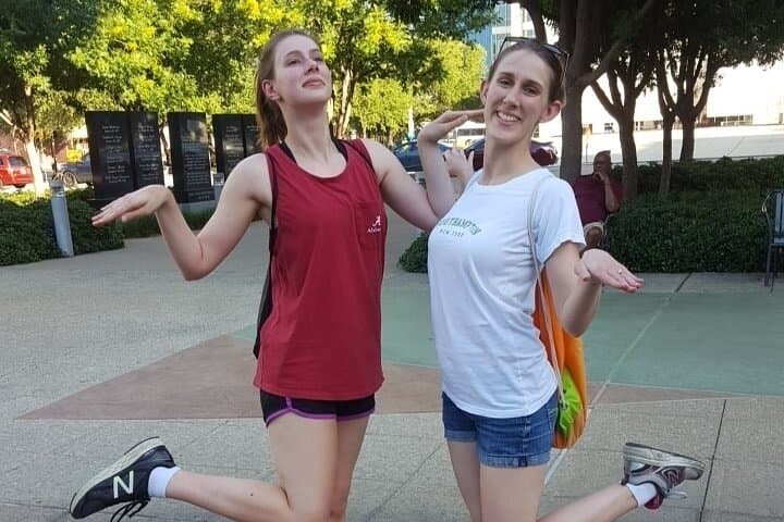 Elizabeth Scavenger Hunt: Crazy Dash Interactive Walking Adventure photo 4