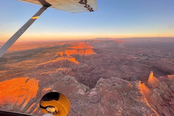 Canyonlands Sunset Airplane Tour: 60-Min Flight Over Moab photo 2