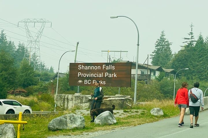 Sea-to-Sky Private Day Tour: Vancouver, Squamish & Shannon Falls photo 5