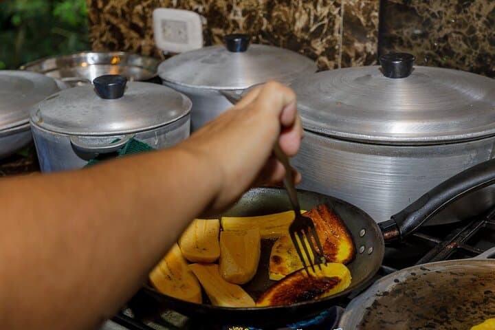 Manuel Antonio Cooking Class & Medicinal Plants Garden Tour — Local Flavors and Botanical Insights photo 6
