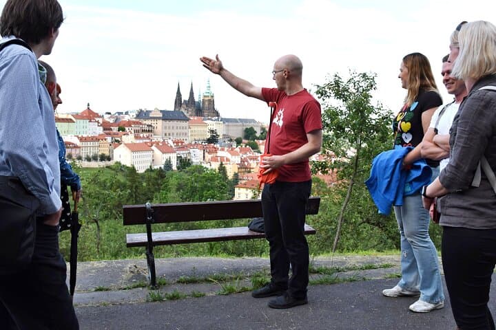 prague-evening-view-walk-charles-bridge-castle-night-tour photo 4