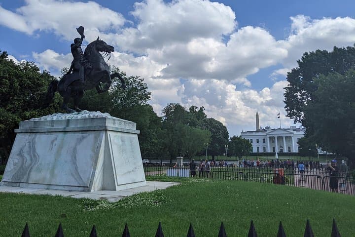 Presidents' Residences Walking Tour — Lafayette Square & Foggy Bottom