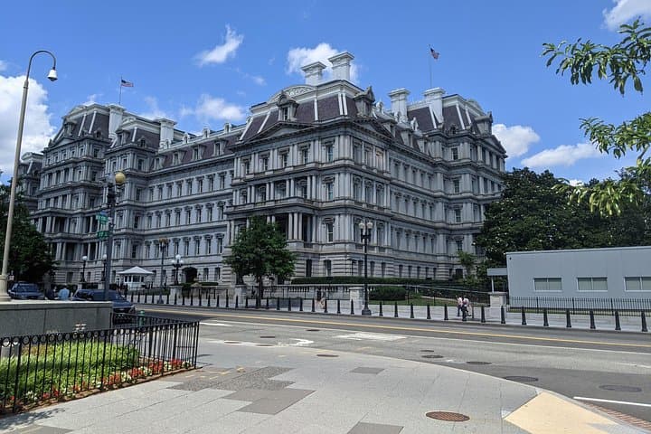 Presidents' Residences Walking Tour — Lafayette Square & Foggy Bottom photo 4