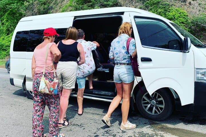 Private Shuttle from Manuel Antonio to Monteverde — Comfortable Transfer to the Cloud Forest photo 3