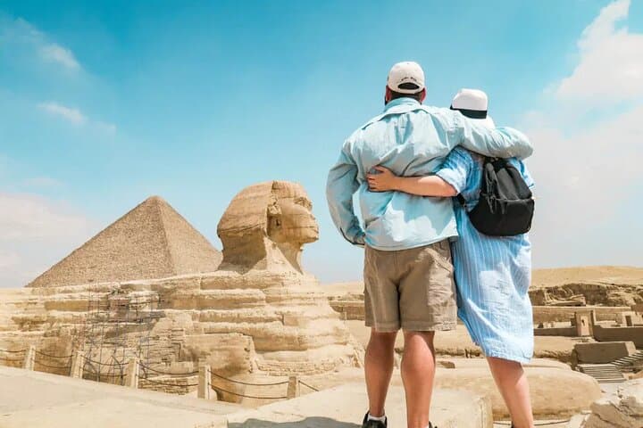 Hurghada to Cairo & Giza Day Trip: Pyramids, Sphinx and Egyptian Museum