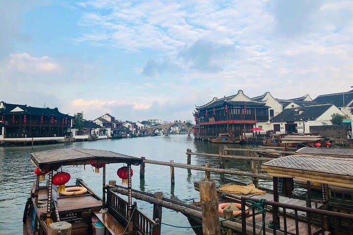 Zhujiajiao Water Town and Shanghai City: Private Day Tour from Shanghai photo 4