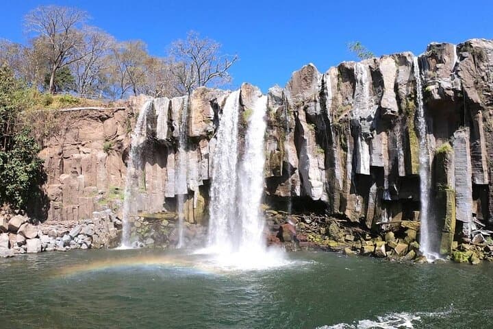 3-Day Guatemalan East & Copán Ruinas: Basilica, Sunflower Fields & Los Amates Waterfall photo 2