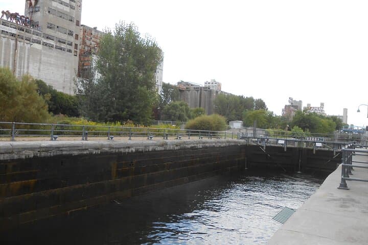 Old Montreal Self-Guided Scavenger Hunt — Historic Walking Tour & City Challenges photo 2