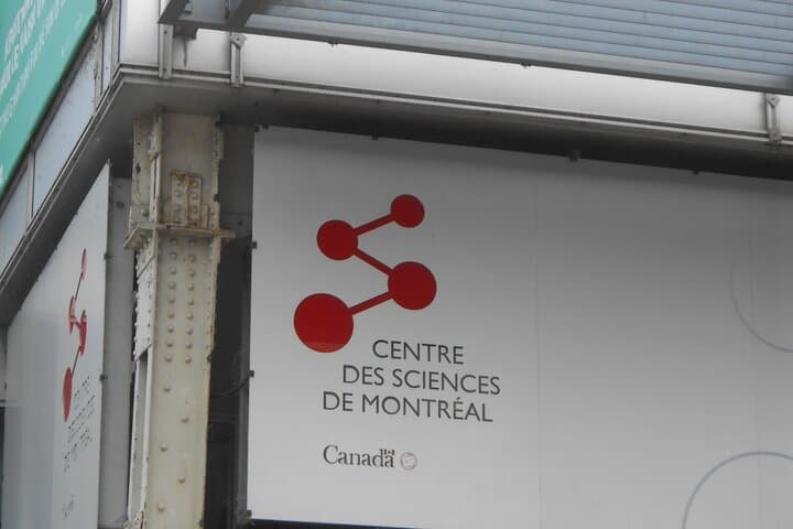 Old Montreal Self-Guided Scavenger Hunt — Historic Walking Tour & City Challenges photo 4