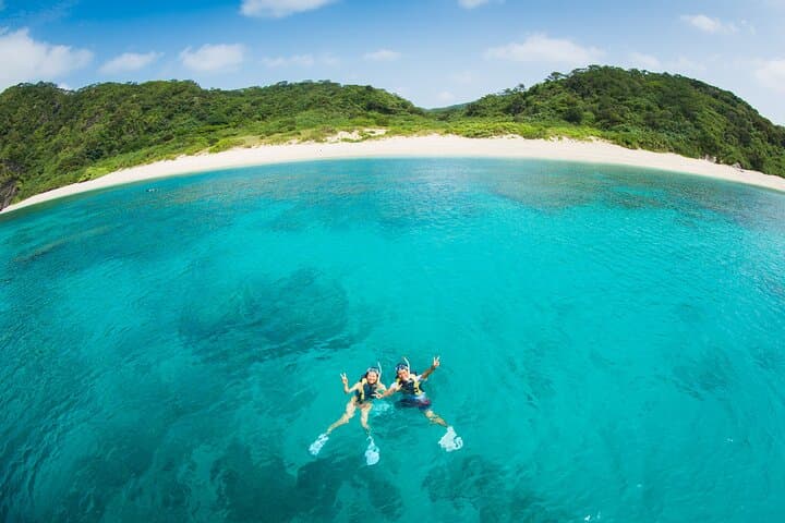 Kerama Islands Snorkeling from Naha: Full-Day 'Kerama Blue' Cruise photo 3