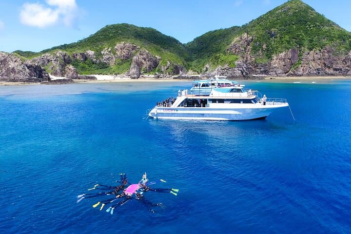 Kerama Islands Snorkeling from Naha: Full-Day 'Kerama Blue' Cruise photo 2
