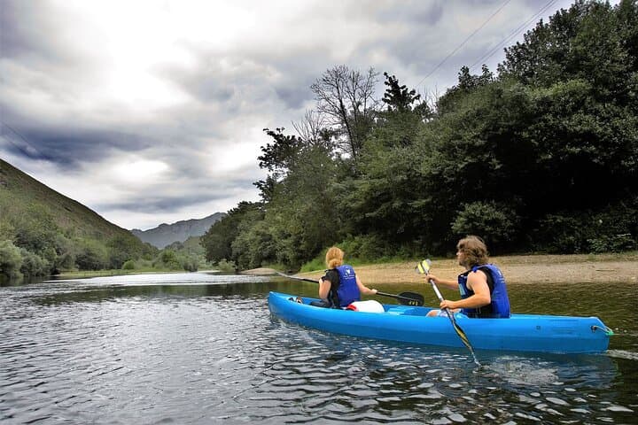 Sella River Kayak Descent: 4-Hour Guided Trip from Arriondas to Llovio photo 2