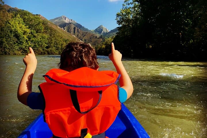 Sella River Kayak Descent: 4-Hour Guided Trip from Arriondas to Llovio photo 3