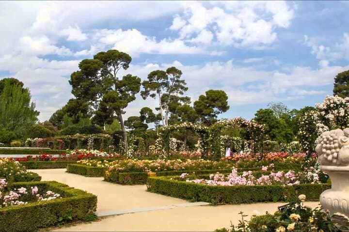Self-Guided Bike Tour of Madrid’s Retiro Park — 2-Hour At-Your-Own-Pace Route photo 5