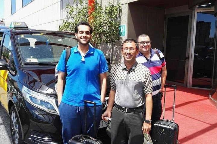 Dubai Premium Airport Transfer: Private Ride from Dubai Beach to DXB photo 6