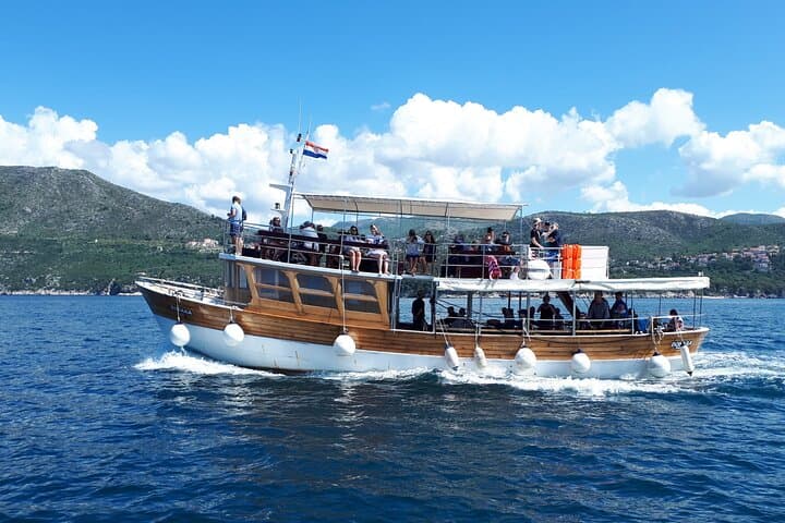Dubrovnik Elafiti Islands Day Cruise: Koločep, Lopud & Šipan with Lunch