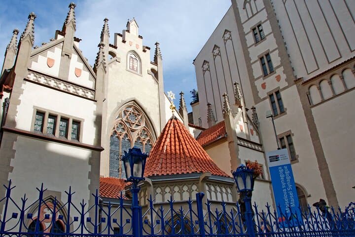 Walking Prague: Jewish Quarter & Old Town 90-Minute Guided Tour photo 3