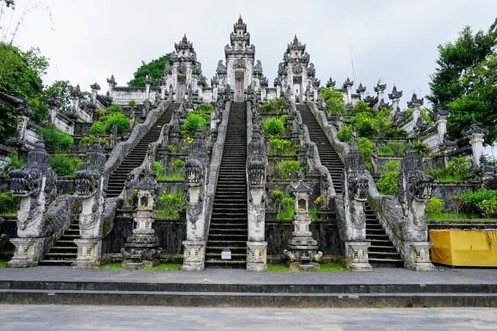 6-Day Private Bali Multi-Region Tour — Ubud, Bedugul, Kintamani, Lempuyang & South Coast