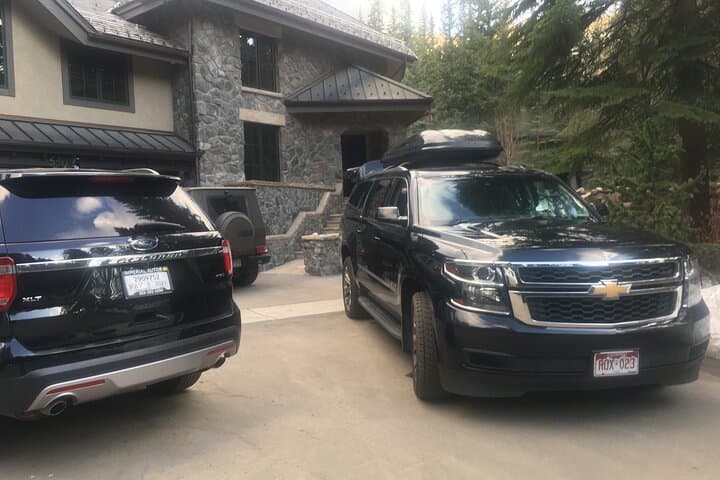 Denver Airport to Vail Transfer: Luxury Winter-Ready Shuttle to Colorado’s High Country photo 4