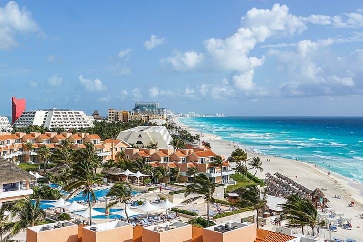 Akumal to Cancún: Private Half-Day Transfer with Cenote Stops photo 2