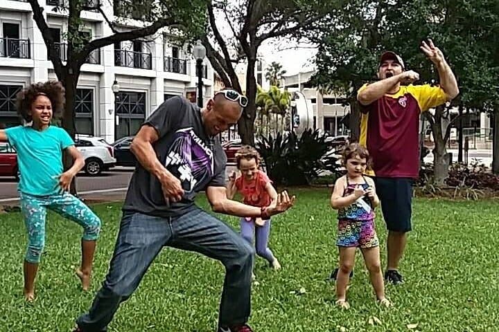 Survive the City: Dallas Zombie Scavenger Hunt App Adventure photo 4