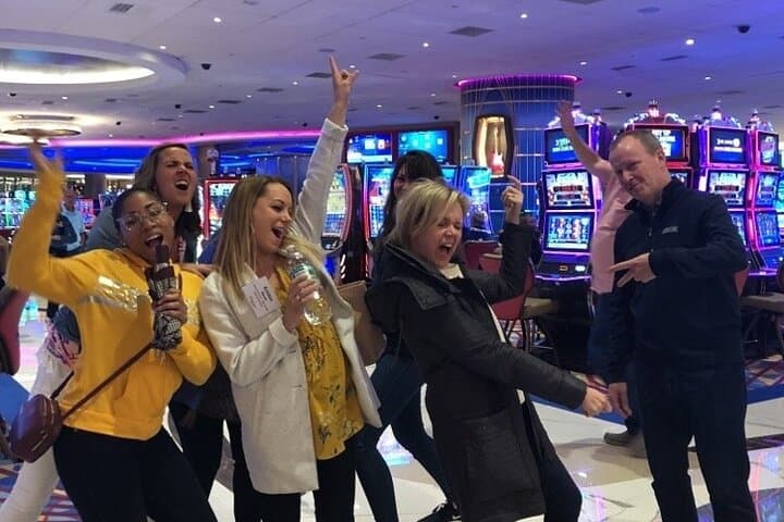 Scavenger Hunt Las Vegas — Crazy Dash Walking Adventure Guide photo 3