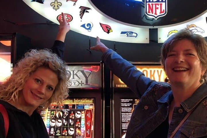 Scavenger Hunt Las Vegas — Crazy Dash Walking Adventure Guide photo 5