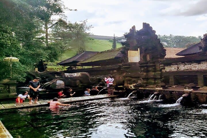Full-Day Batur Volcano & Ubud Art Villages: Kintamani, Tegalalang & Tirta Empul photo 3